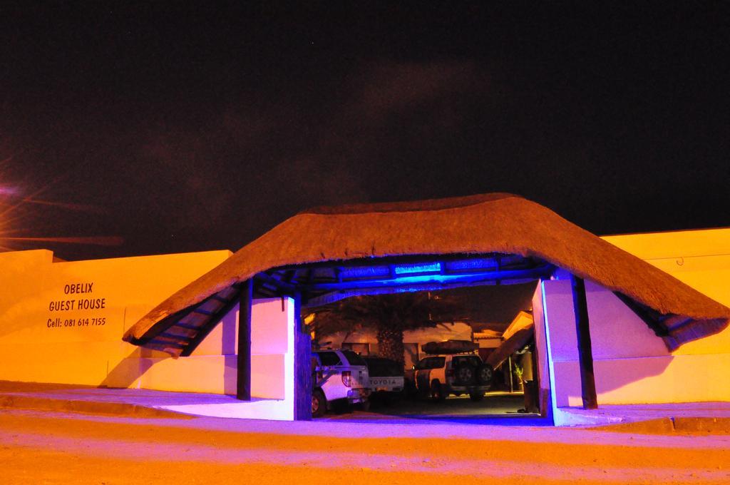 Obelix Guesthouse Lüderitz Exteriör bild